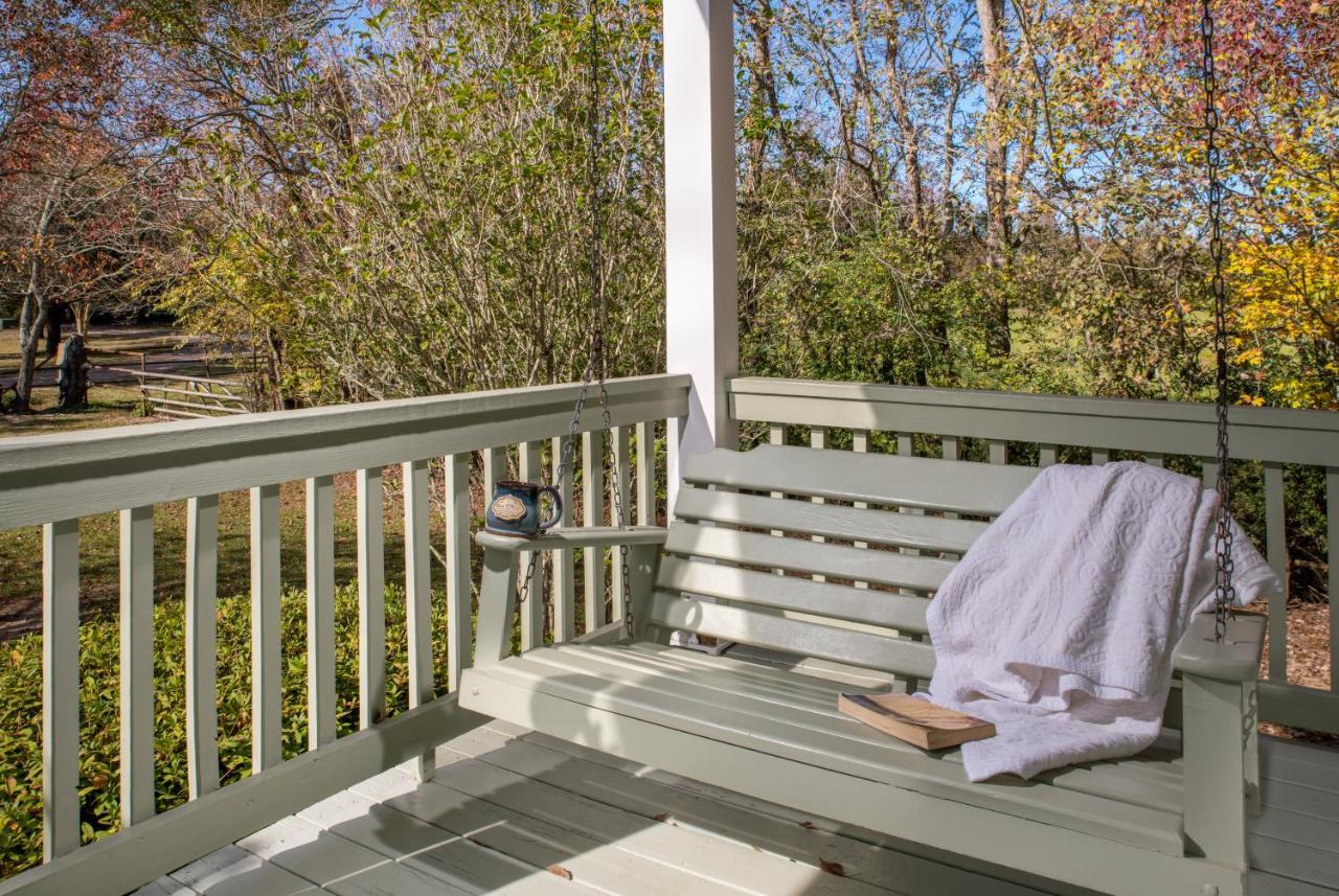 Maison D'Memoire Bed&Breakfast Cottages Rayne Exterior foto